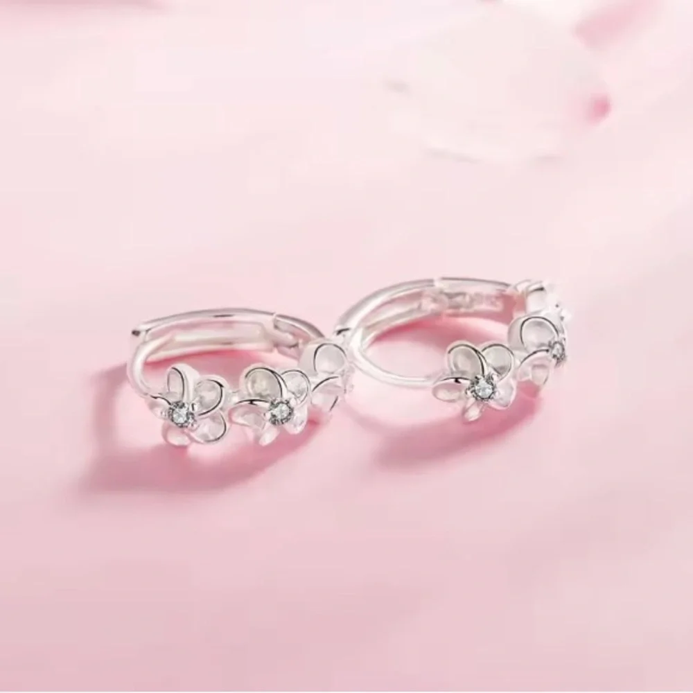 S925 Elegant Silver Needle Floral Hoop Earrings.